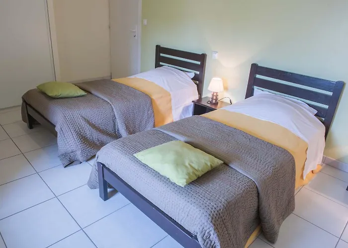 De France 3 Epis 8 Personnes A Malbouzon Holiday home Prinsuejols-Malbouzon